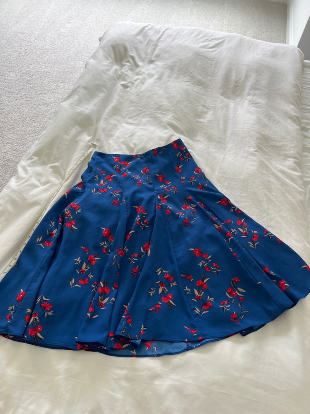Ann Taylor Blue Floral A-line Skirt with Red floral print